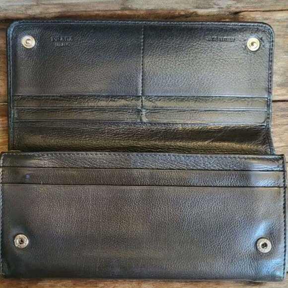 used PRADA Bi-fold leather wallet - Picture 5 of 11